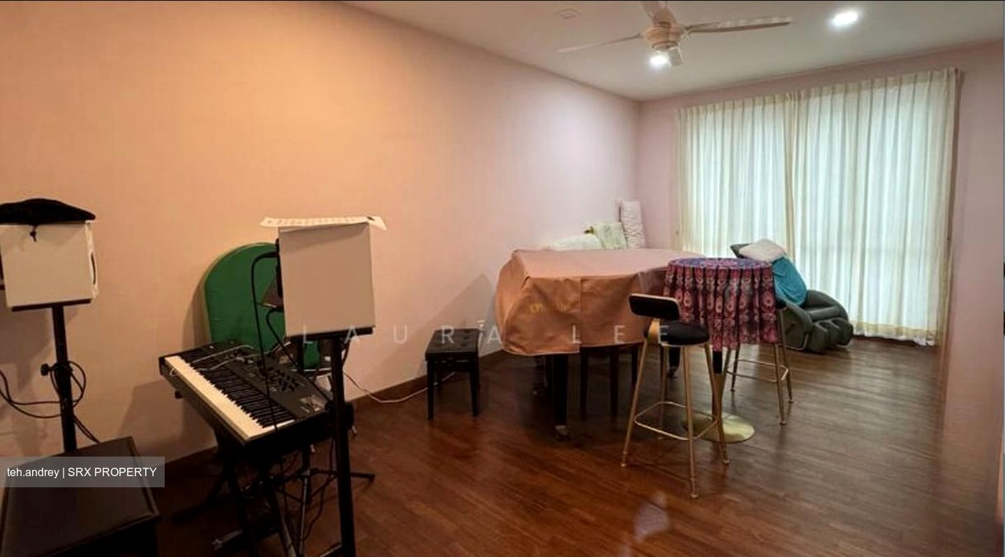 Wak Hassan Drive (D27), Semi-Detached #489283531